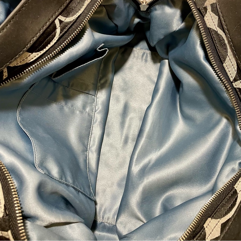 Coach Lexi Signature Shoulder Bag - Picture 10 of 16